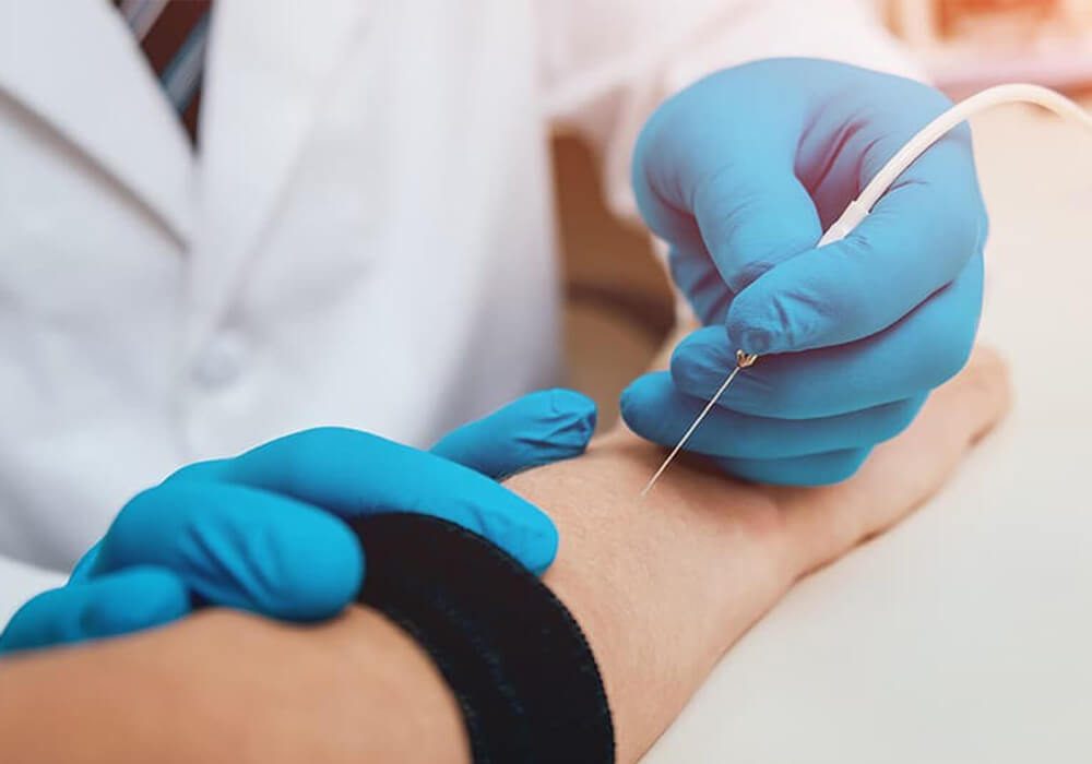 بیماری که با تشخیص پزشک معالج نوار عصب انجام می دهد بیماری که با تشخیص پزشک معالج نوار عصب انجام می دهد