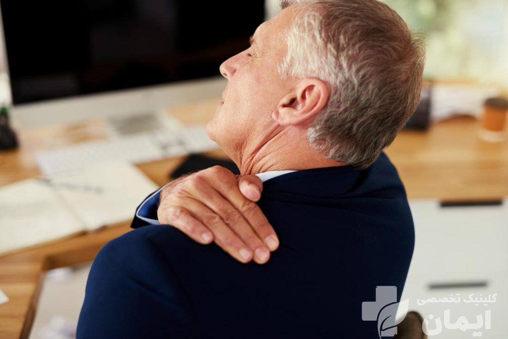 اقای که بعد از پی آر پی شانه فیزیوتراپی انجام داده است اقای که بعد از پی آر پی شانه فیزیوتراپی انجام داده است