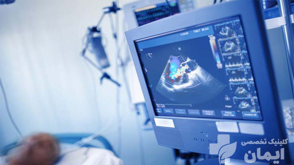 ارزیابی قلب با اکو نمایی از حفره های قلب بیمار با استفاده از اکو