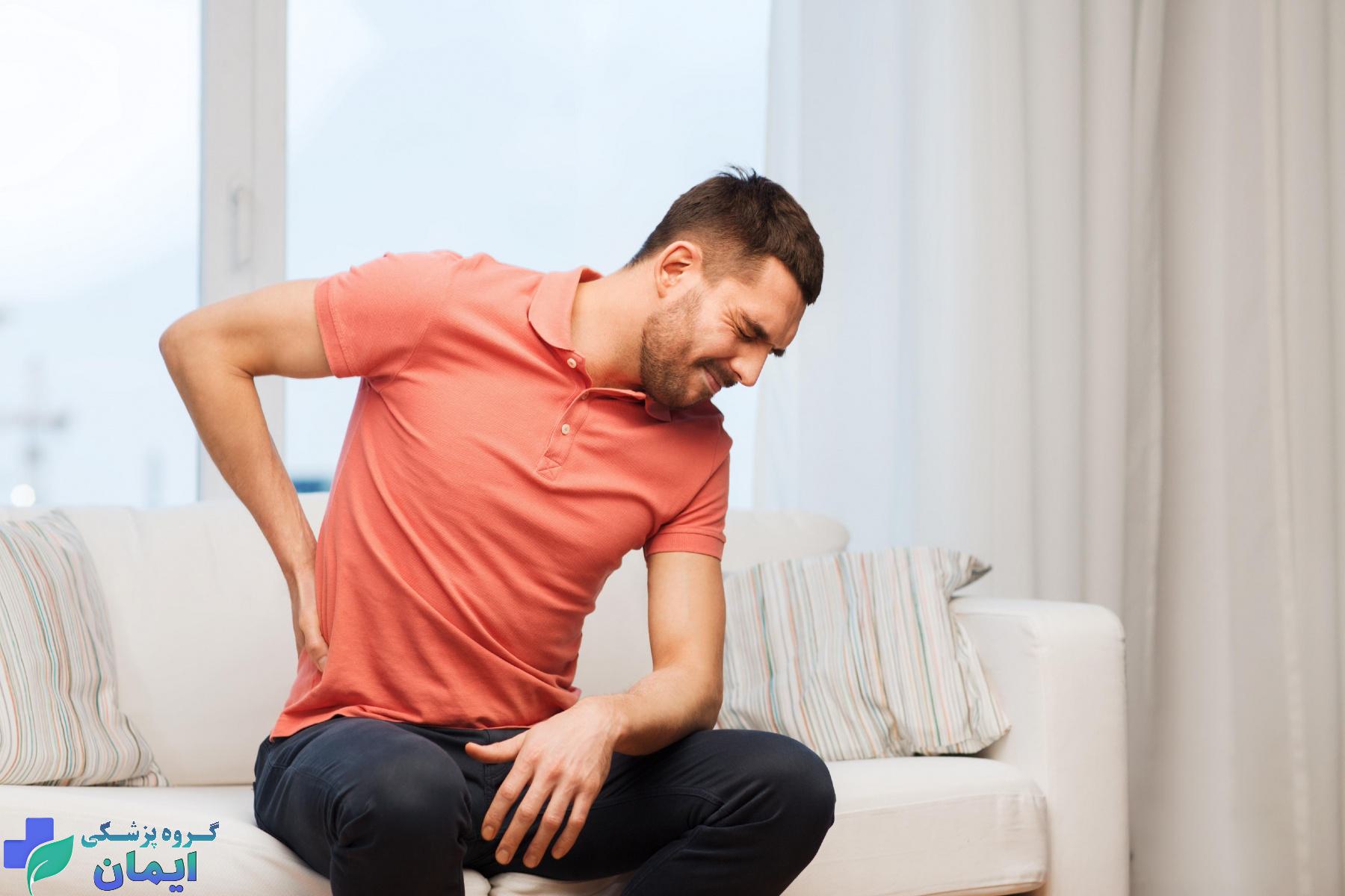 بیماری که دچار کمر درد شدید است