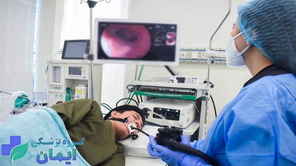پزشک متخصص بیهوشی آندوسکوپی معده انجام می دهد پزشک متخصص بیهوشی آندوسکوپی معده انجام می دهد