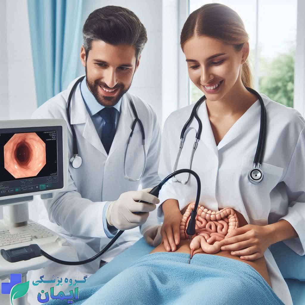 پزشکان در حال تفسیر غربالگری کولونوسکوپی هستند پزشکان در حال تفسیر غربالگری کولونوسکوپی هستند